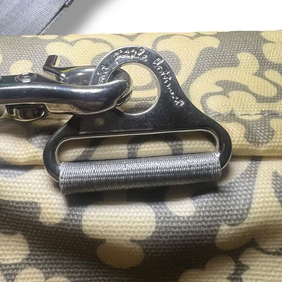 Petunia Pickle Bottom Large Carryall Berkshire Geometric Pattern Diaper Bag - Picture 11 of 16